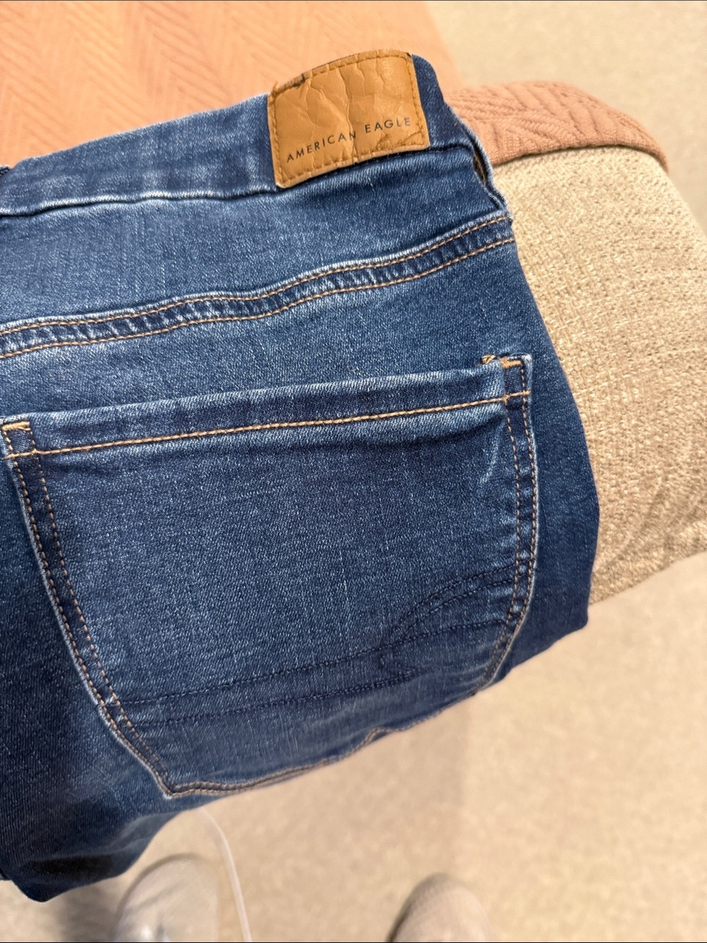 American Eagle Outfitters Women's Medium Blue Skinny Jeans size 6Short - Picture 4 of 7
